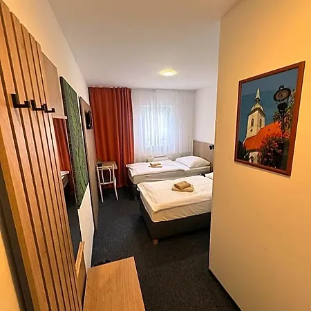 Hotel Remy 2*