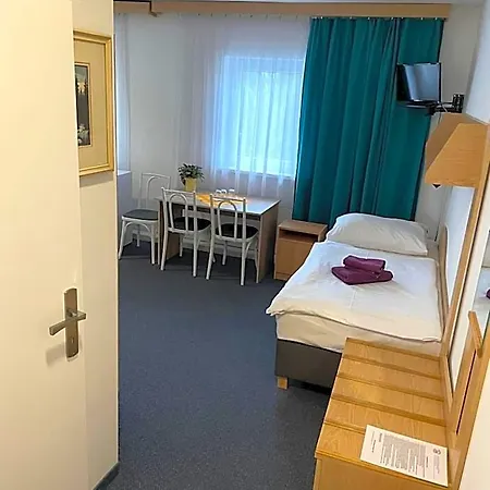 Hotel Remy